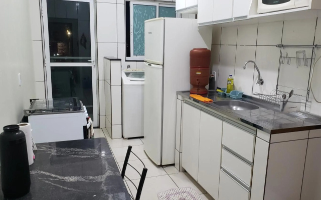 Apt encantador c/ varanda próximo ao aeroporto Jk.