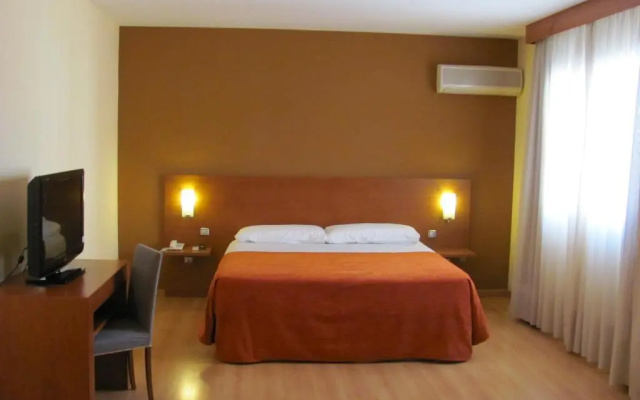 Torre Monreal Hotel