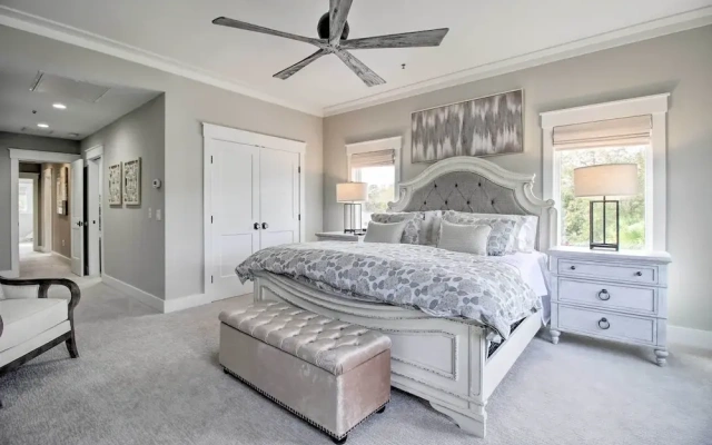Pet-friendly Villa w/ Balcony in Bluffton!