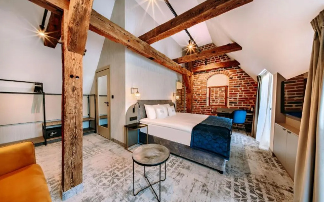 Hotel ETER