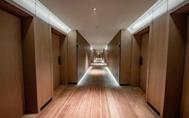 Wassim Hotel (Chengdu Happy Valley Jinfu Subway Station)