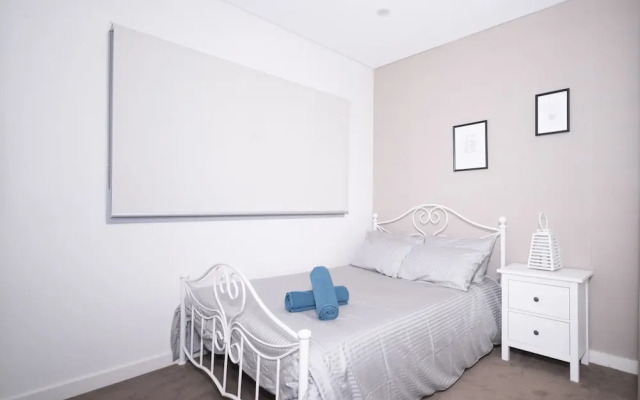 Luxury Villa Darlington - Vine