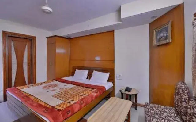 Hotel Flyover Classic Patiala