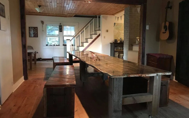 Lost River Hostel