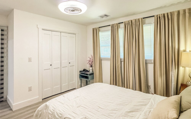 The Houston Oasis - Urban Luxury