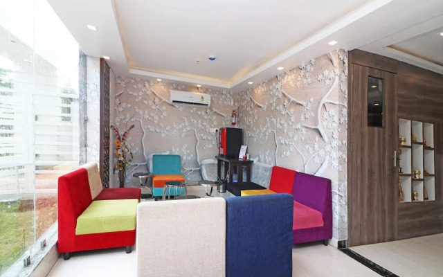 Capital O 14525 The Platinum Studio 50