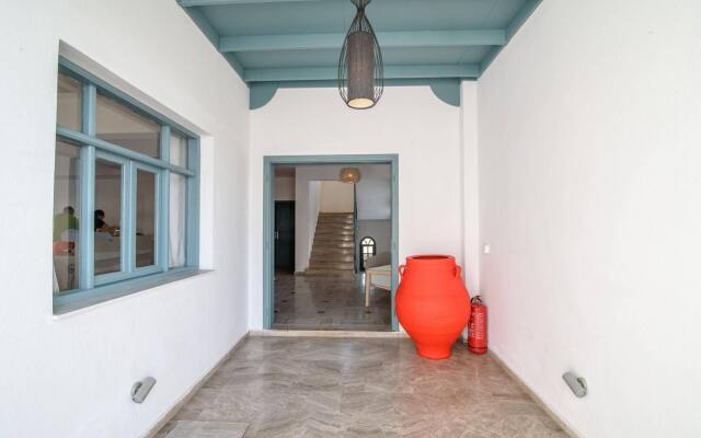 Iris Boutique Hotel вид на фасад