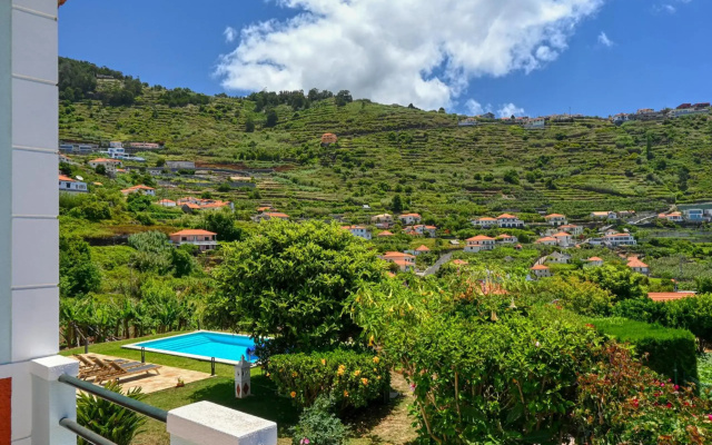 Villa Santa Madalena a Home in Madeira