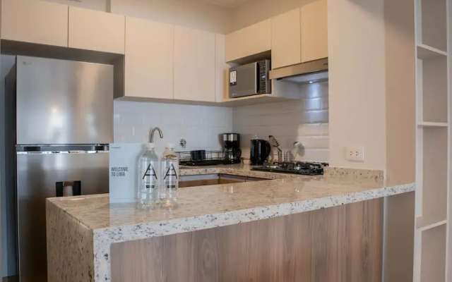 Picturesque 2BR With Fantastic Pool in Miraflores