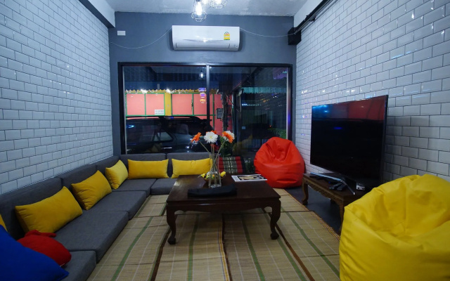 Click Hostel