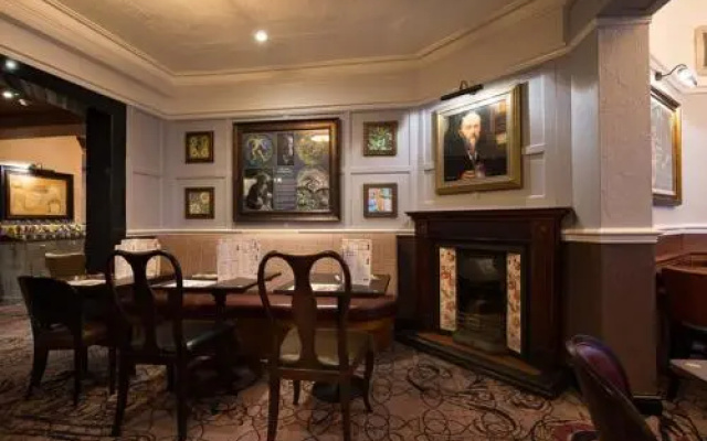 The Bull & Stirrup Hotel