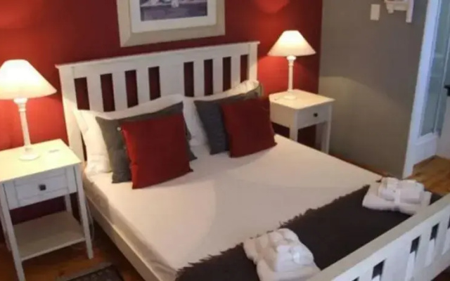 3ColoursBlue Guest House
