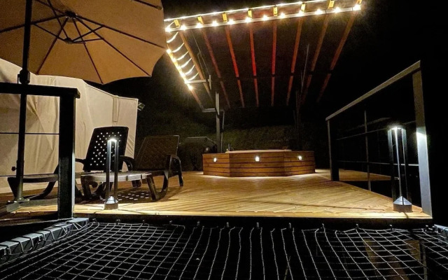 White Domes Glamping