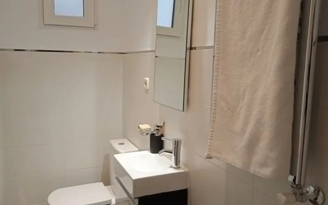 Lezat - 3 Bedrooms in R os Rosas