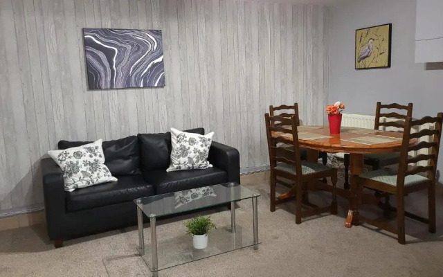 Lovely 3 bedroom ground floor appartment