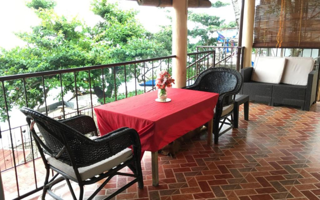 Eagles Nest Beach Resort