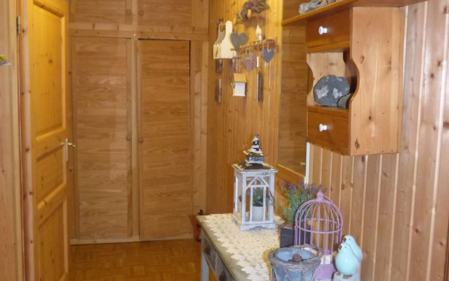Serene Chalet in Honningen Eifel with garden in the lap of nature