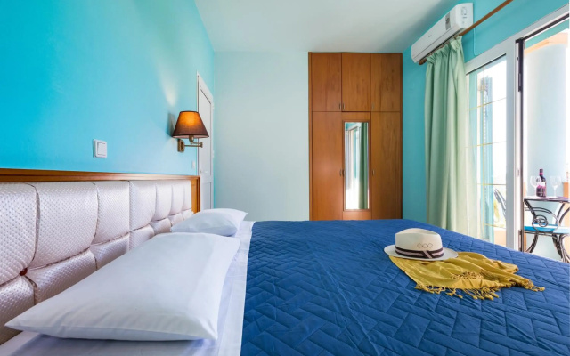 Poseidon Suite - SAYA'S BLUE SUITE