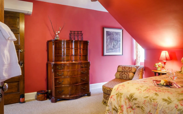 Carisbrooke Inn