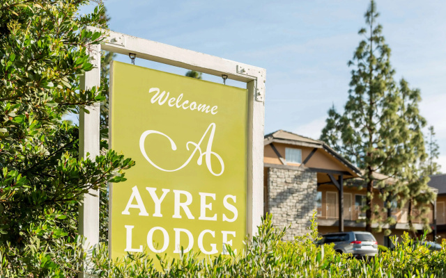 Ayres Lodge Alpine