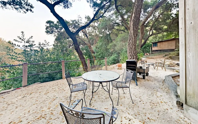 Wooded - 1 Br Home