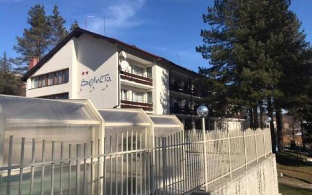 Hotel Velista Велико Тырново вид на фасад