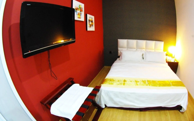 DHotel