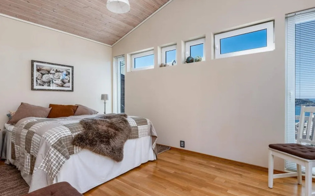 6 Person Holiday Home in Bomlo-by Traum