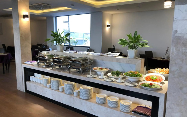 Visuha Hotel