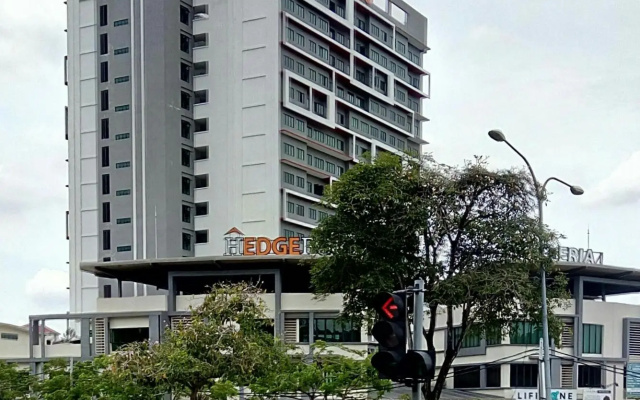 The Hommii