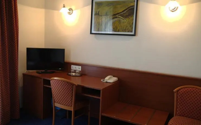 Főnix Hotel