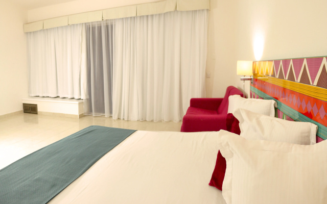Отель All Ritmo Cancun Resort & Water Park
