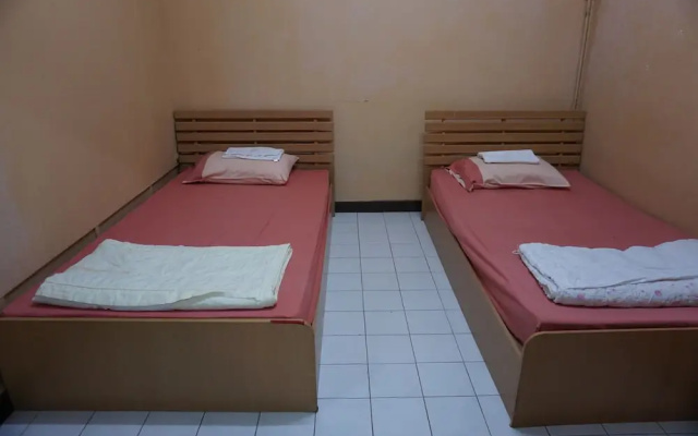 OYO 730 Meedee Hostel