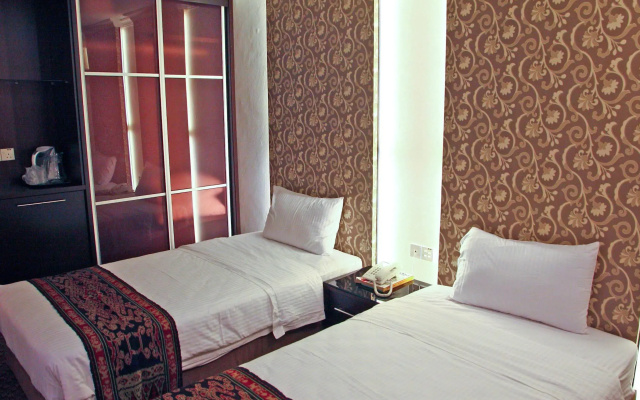 Royal Hotel
