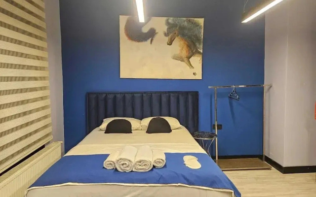 Ji̇rhouse Sariköşk Sui̇t