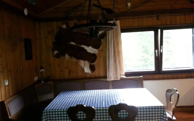 Fichtenblockhütte