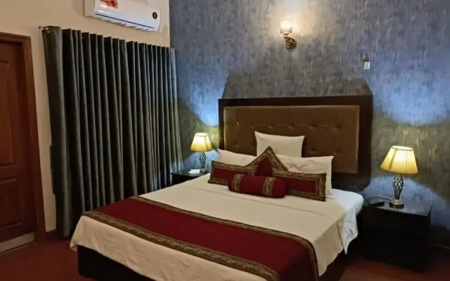 Hotel Gulberg Grand