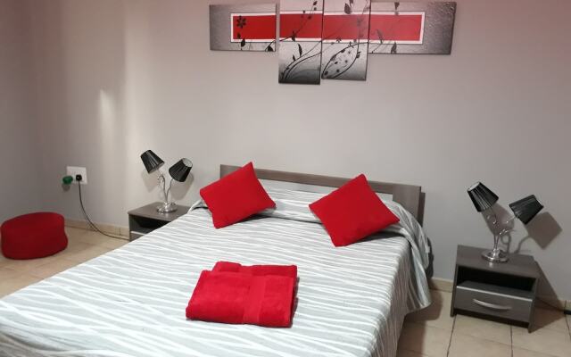 Отель Luxury Room in the South of Malta Мальта, Зуррик - отзывы, цены и фото номеров - забронировать отель Luxury Room in the South of Malta онлайн вид на фасад