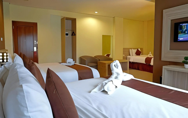 Red Chilies Hotel