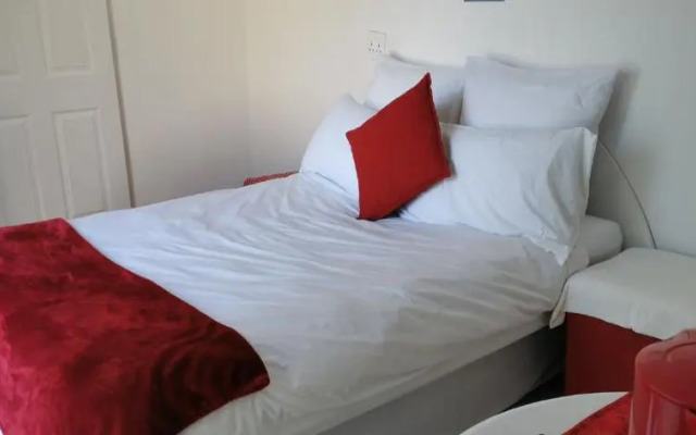Lytton Crescent BnB
