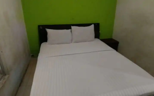 Hotel O Wisma Parakita Syariah Near RS Faisal Patalasang