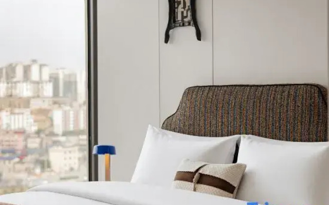 YiBoJiangShang B&B(Tianmen Mountain Cable Car Store）
