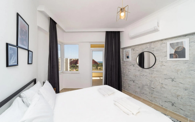 Modern Flat With Balcony Close to Beach in Aksu