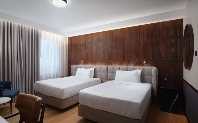 Отель Iceland Parliament, Curio Collection By Hilton