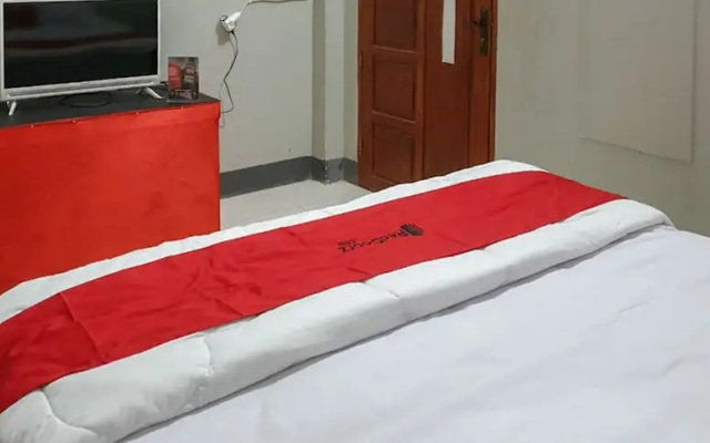 RedDoorz @ Hotel Yaki Mamuju