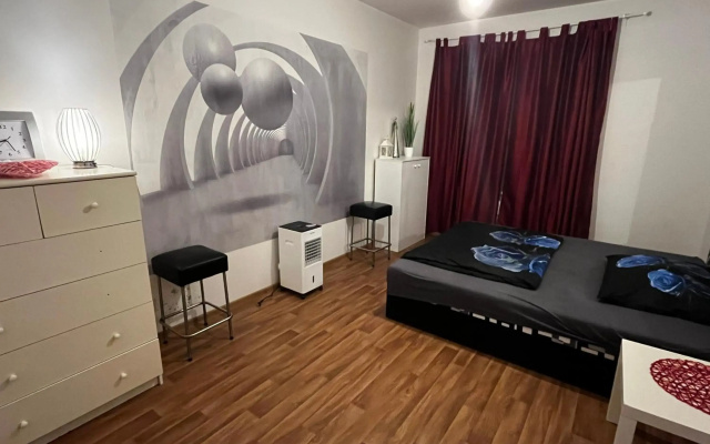 MONFas APARTMENT GARDEN CITY