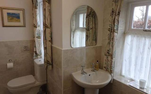 Laich Cottage