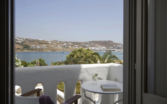 Dreambox Mykonos Suites and Mini Villas
