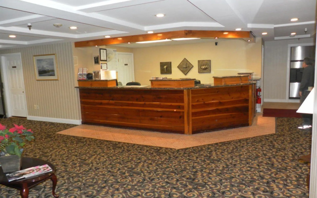 Ambassador Inn & Suites