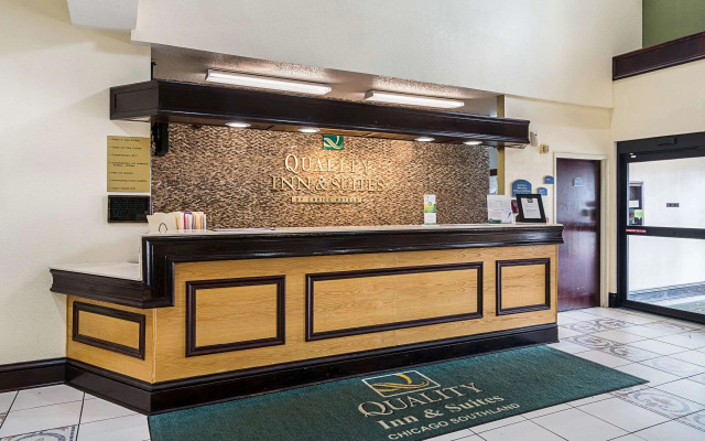 Quality Inn & Suites Harvey - Chicago Southland